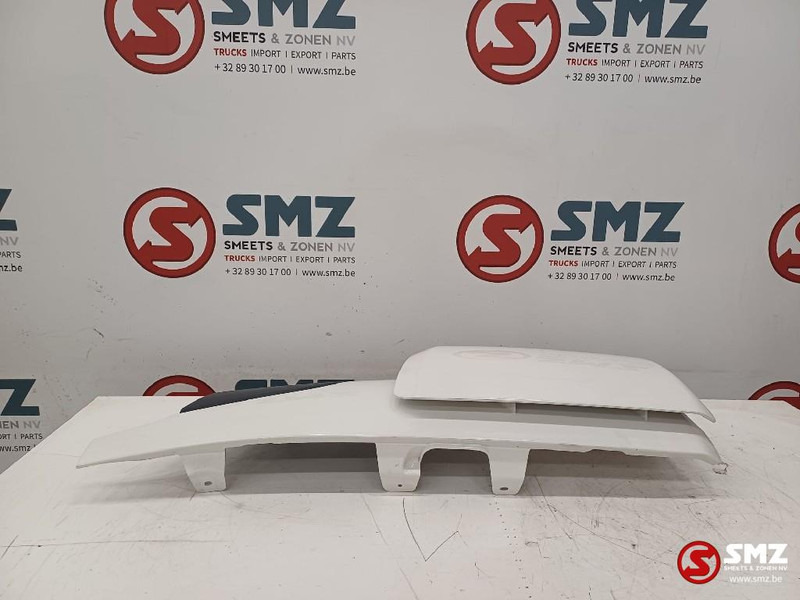 Volvo Occ windgeleider rechts Volvo - Cabina e interior para Camión: foto 2 Volvo Occ windgeleider rechts Volvo - Cabina e interior para Camión: foto 2