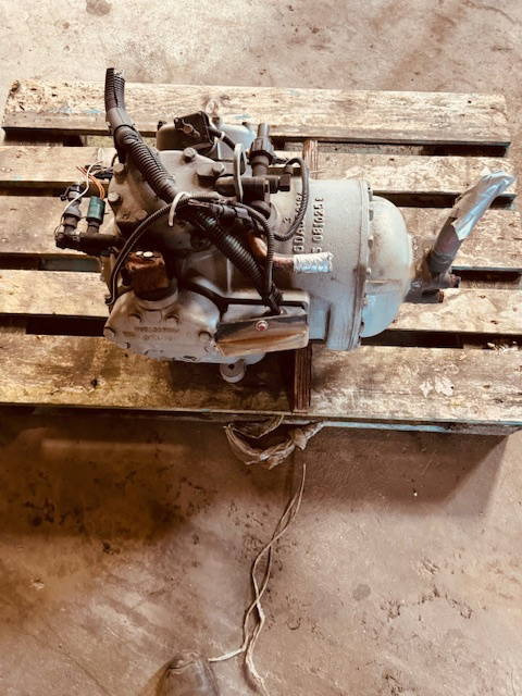 Carrier Compressor Vector 1800/1850 - Sistema de refrigeración para Camión: foto 1 Carrier Compressor Vector 1800/1850 - Sistema de refrigeración para Camión: foto 1