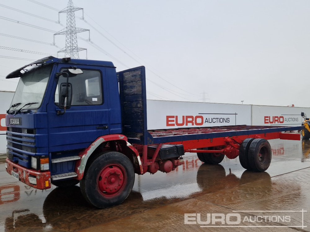 1983 Scania 82M - Camión caja abierta: foto 1 1983 Scania 82M - Camión caja abierta: foto 1