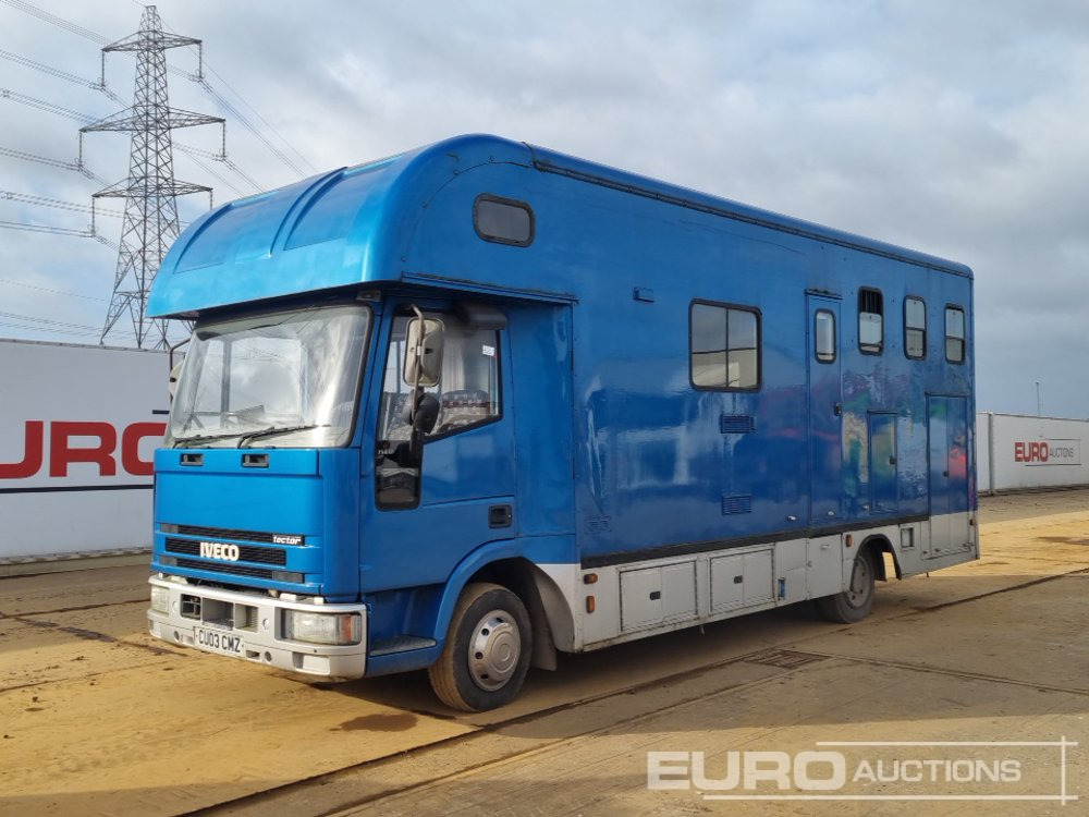 2003 Iveco Tector - Camión transporte de ganado: foto 1 2003 Iveco Tector - Camión transporte de ganado: foto 1