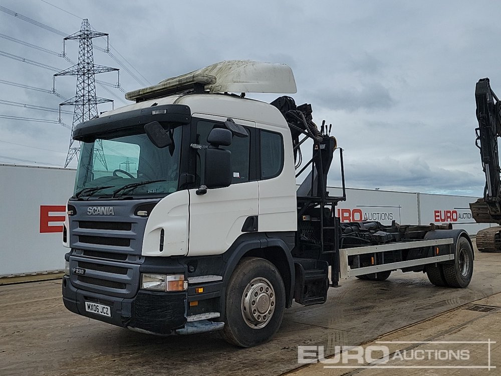 2006 Scania P230 - Camión multibasculante: foto 1 2006 Scania P230 - Camión multibasculante: foto 1