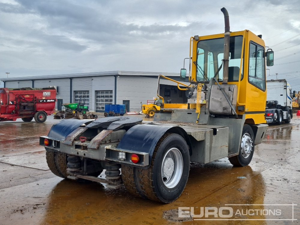 2006 Terberg YT82 - Tractor industrial: foto 5 2006 Terberg YT82 - Tractor industrial: foto 5