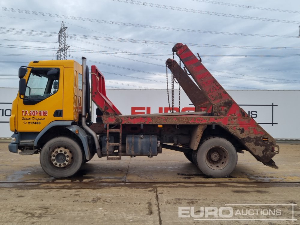 2007 DAF LF - Camión portacontenedor de cadenas: foto 2 2007 DAF LF - Camión portacontenedor de cadenas: foto 2
