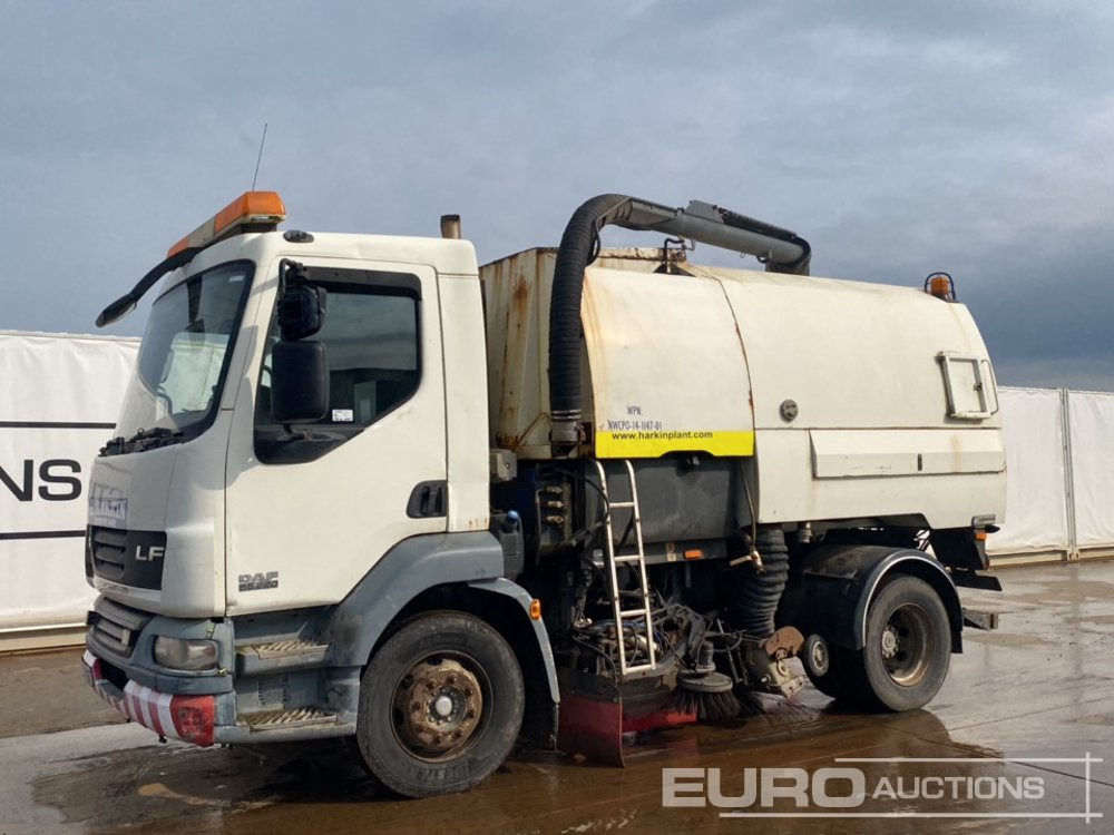 2008 DAF LF55 220 - Barredora vial: foto 1 2008 DAF LF55 220 - Barredora vial: foto 1