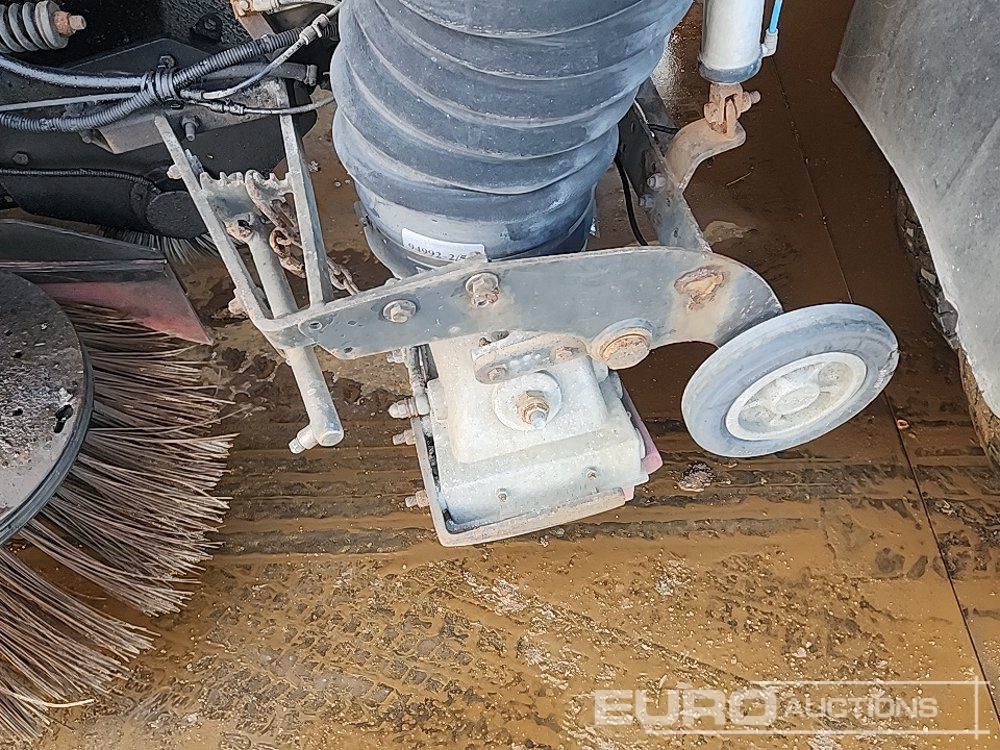 Barredora vial 2010 DAF LF55-220: foto 14 Barredora vial 2010 DAF LF55-220: foto 14