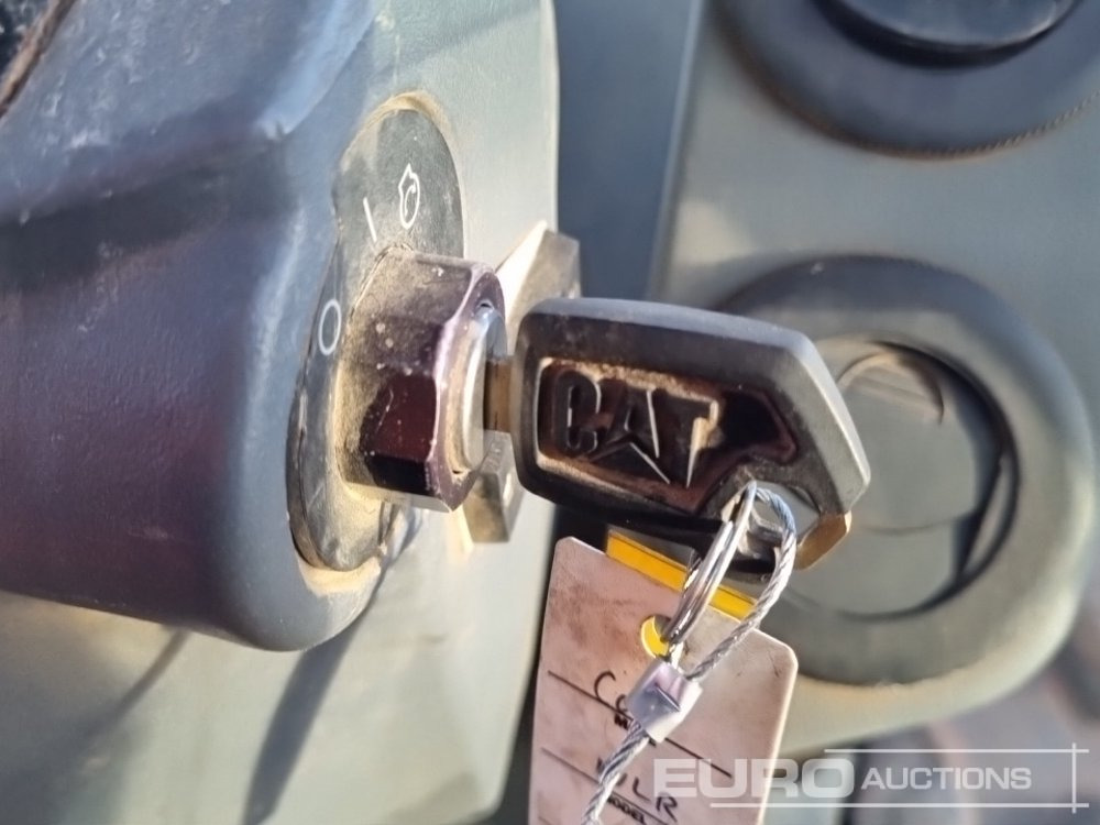 Rodillo 2011 CAT CP533E: foto 40