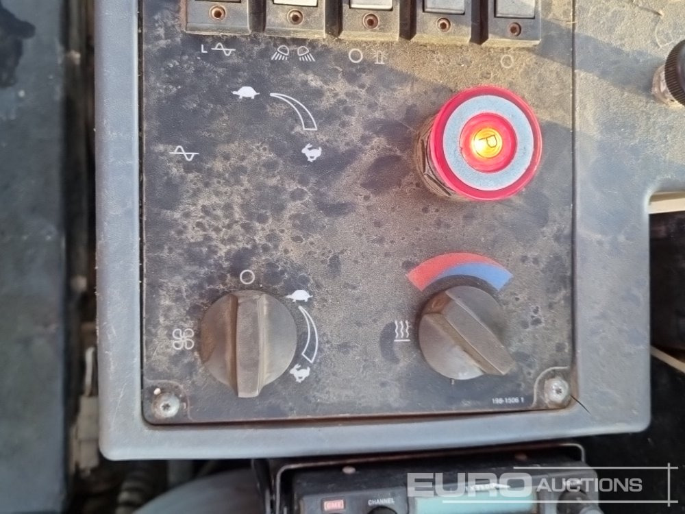 Rodillo 2011 CAT CP533E: foto 32