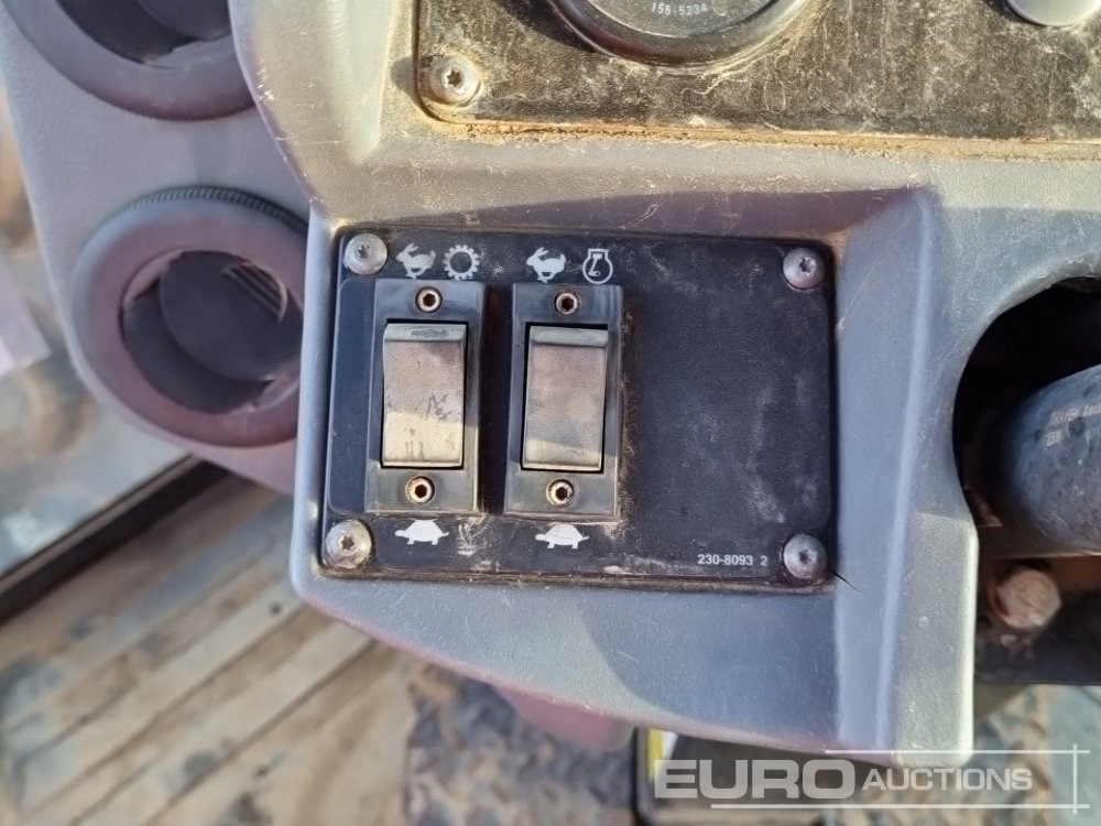 Rodillo 2011 CAT CP533E: foto 38