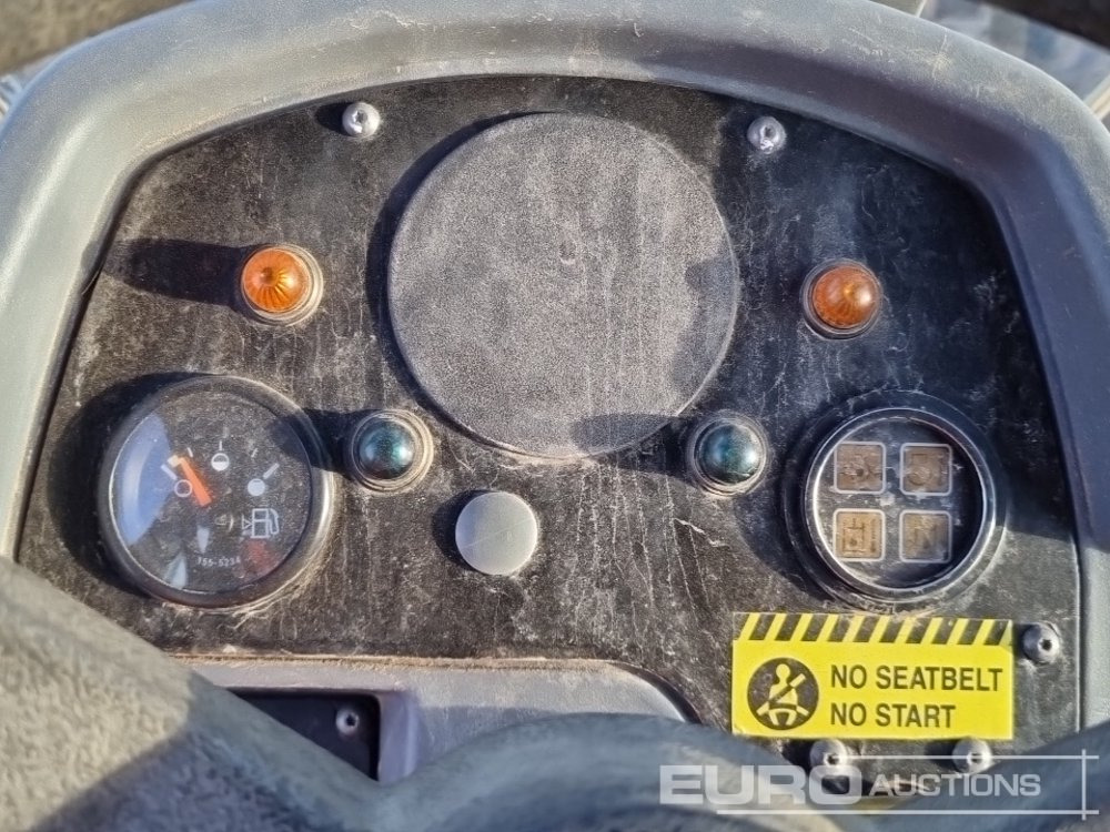 Rodillo 2011 CAT CP533E: foto 39