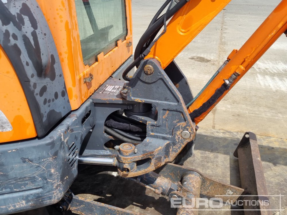 Miniexcavadora 2011 Doosan DX27Z: foto 29