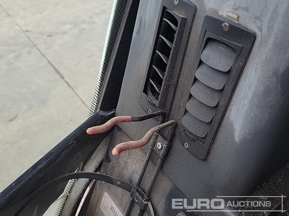 Barredora vial 2011 Johnston 4x2 Road Sweeper, Reverse Camera, Automatic Gearbox: foto 29 Barredora vial 2011 Johnston 4x2 Road Sweeper, Reverse Camera, Automatic Gearbox: foto 29