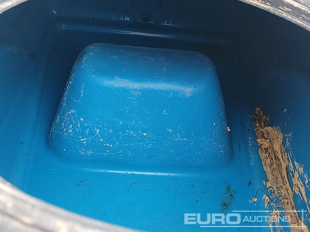 Tanque de almacenamiento 2011 Main Single Axle Plastic Water Bowser: foto 14