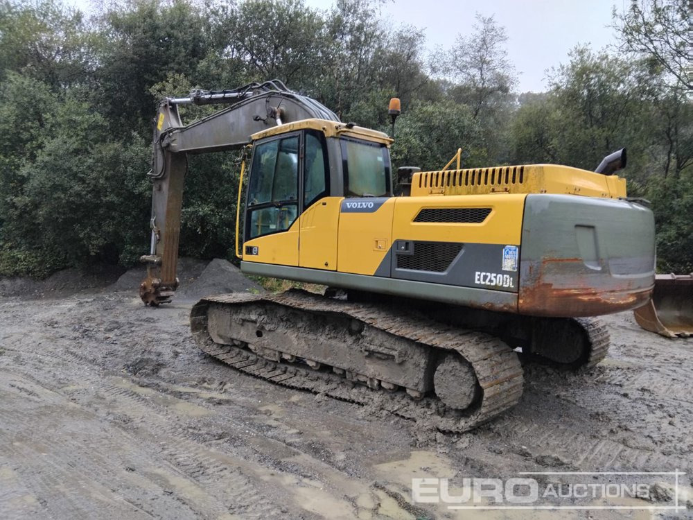2011 Volvo EC250DL - Excavadora de cadenas: foto 2 2011 Volvo EC250DL - Excavadora de cadenas: foto 2