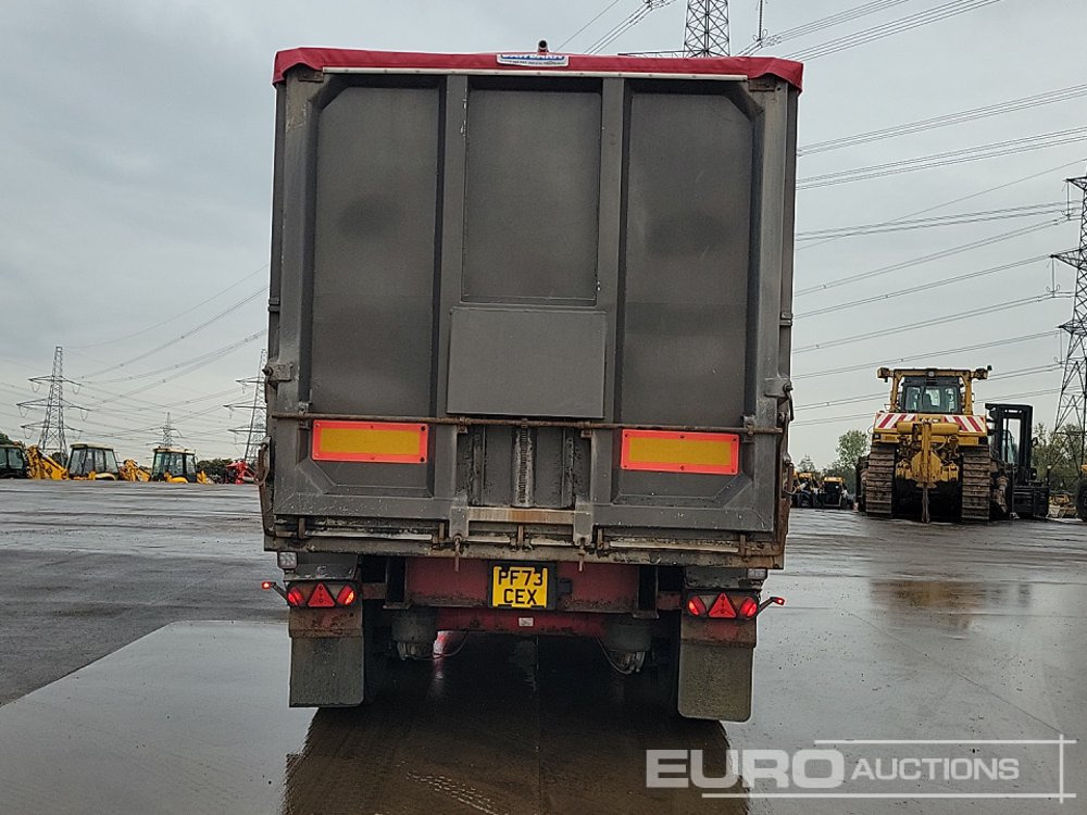 2011 Wilcox Tri Axle Bulk Tipping Trailer, Front Lift Axle, Easy Sheet - Semirremolque volquete: foto 4 2011 Wilcox Tri Axle Bulk Tipping Trailer, Front Lift Axle, Easy Sheet - Semirremolque volquete: foto 4
