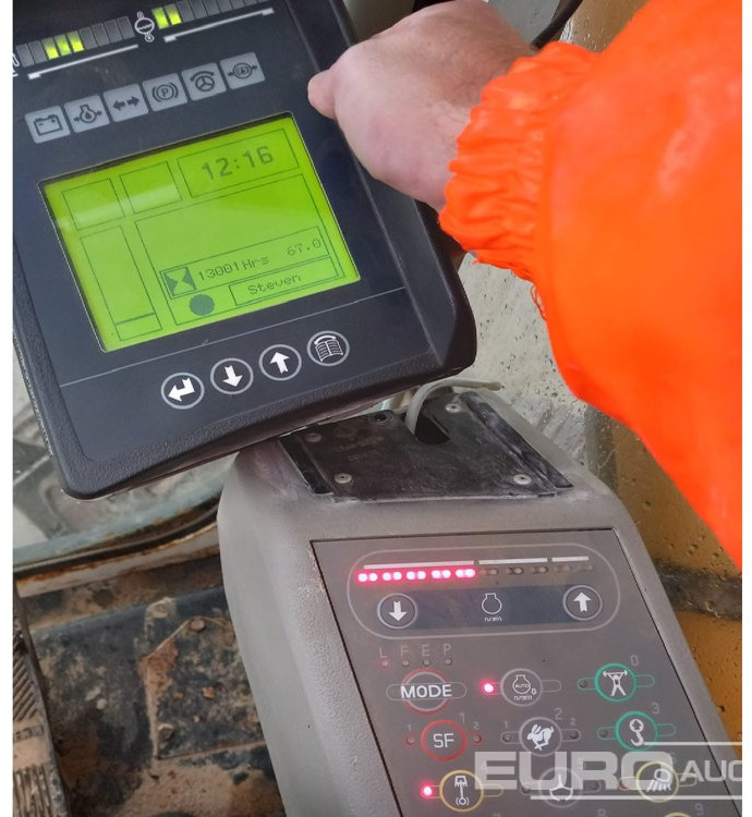 Excavadora de cadenas 2012 Liebherr R926LC Litronic: foto 17