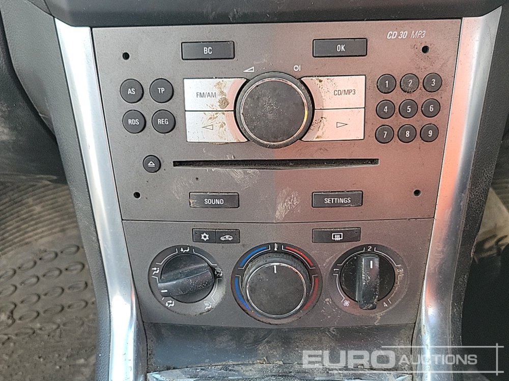 SUV/ Todoterreno 2012 Vauxhall Antara: foto 30