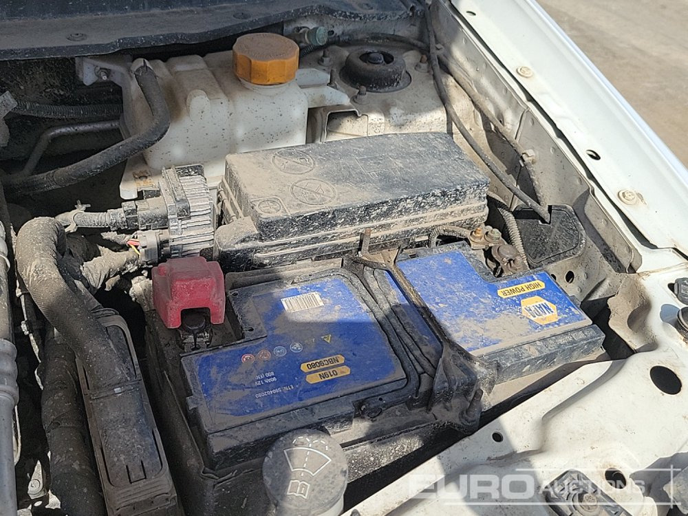 SUV/ Todoterreno 2012 Vauxhall Antara: foto 15