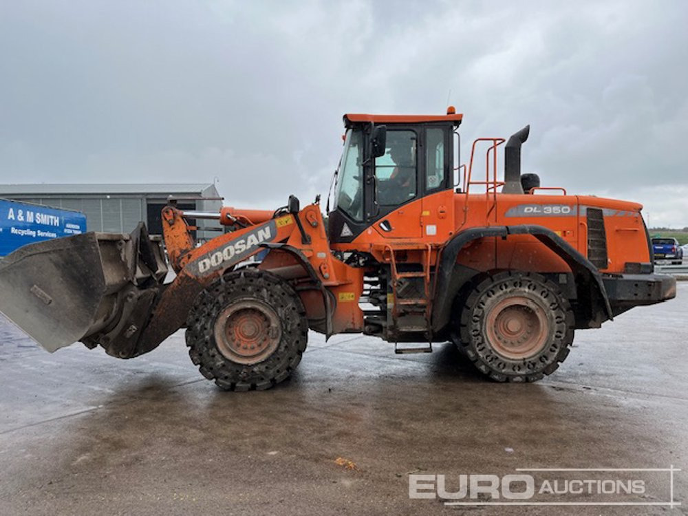 2014 Doosan DL350-3 - Cargadora de ruedas: foto 2 2014 Doosan DL350-3 - Cargadora de ruedas: foto 2