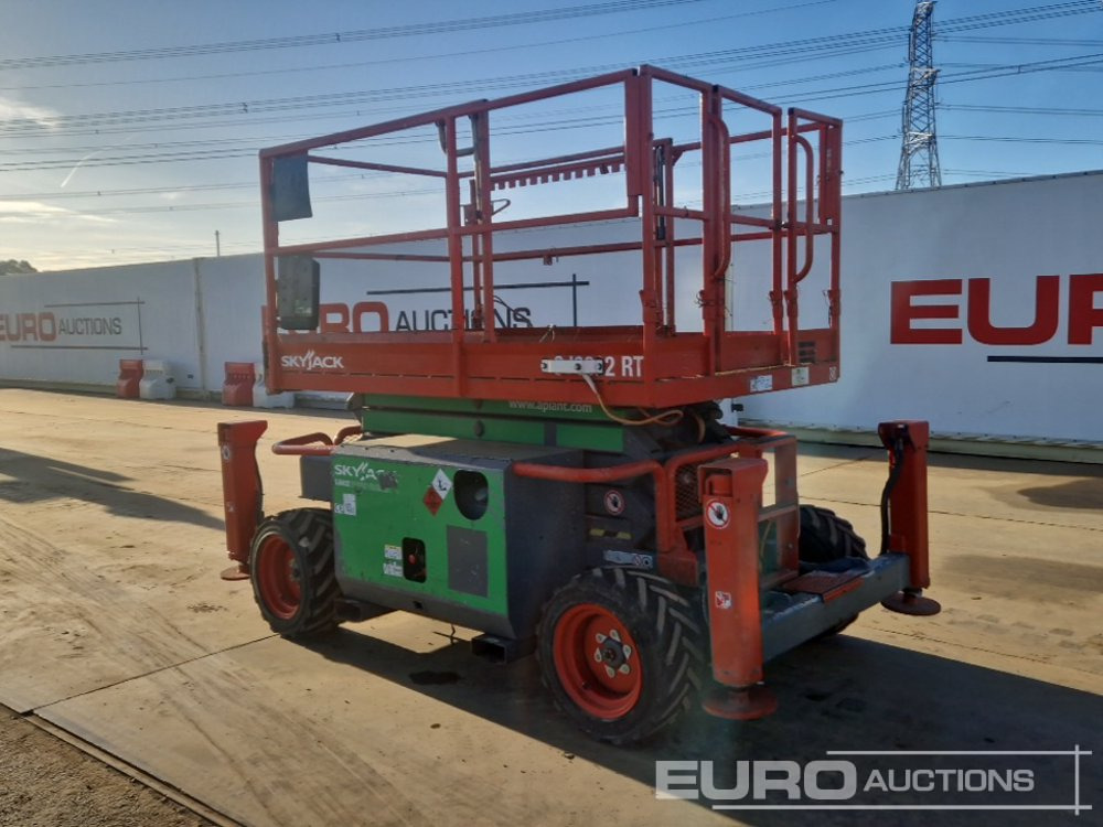 2014 SkyJack SJ6832RT - Plataforma elevadora: foto 3 2014 SkyJack SJ6832RT - Plataforma elevadora: foto 3
