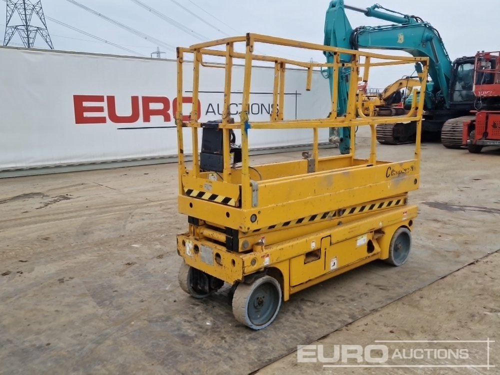 2015 Haulotte Compact 8 - Plataforma elevadora: foto 1 2015 Haulotte Compact 8 - Plataforma elevadora: foto 1