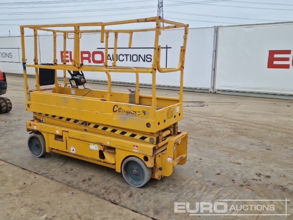 2015 Haulotte Compact 8 - Plataforma elevadora: foto 3 2015 Haulotte Compact 8 - Plataforma elevadora: foto 3