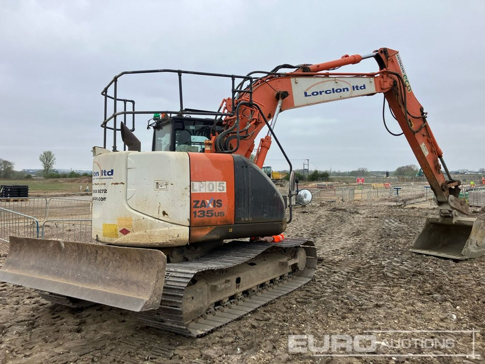 2015 Hitachi ZX135US-5B - Excavadora de cadenas: foto 3 2015 Hitachi ZX135US-5B - Excavadora de cadenas: foto 3