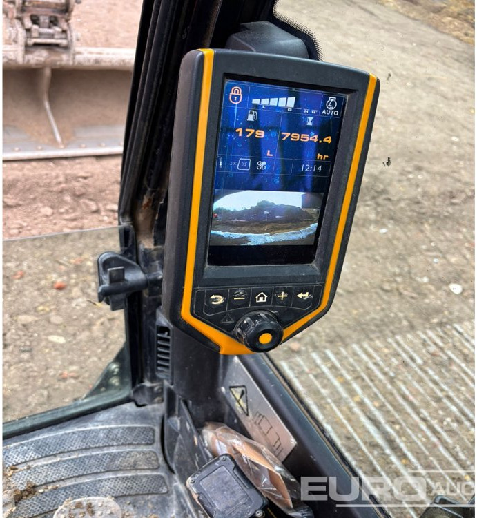 Excavadora de cadenas 2015 JCB JS130LC: foto 24 Excavadora de cadenas 2015 JCB JS130LC: foto 24