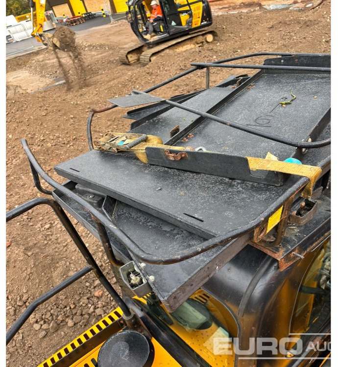 Excavadora de cadenas 2015 JCB JS130LC: foto 17 Excavadora de cadenas 2015 JCB JS130LC: foto 17