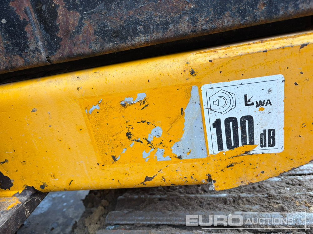 Excavadora de cadenas 2015 JCB JS130LC: foto 13 Excavadora de cadenas 2015 JCB JS130LC: foto 13