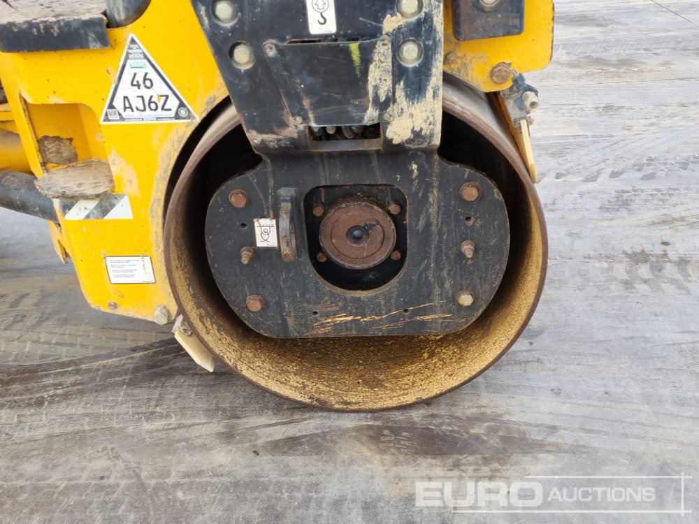 Rodillo 2015 JCB VMT380: foto 14