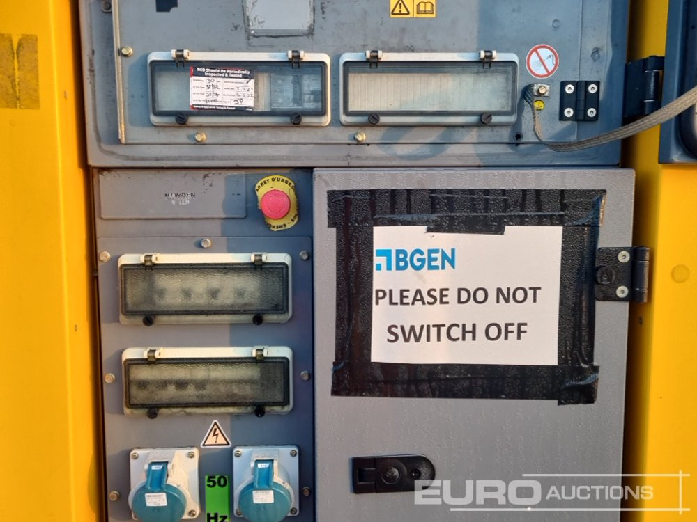 Generador industriale 2015 SDMO R165C3: foto 10 Generador industriale 2015 SDMO R165C3: foto 10