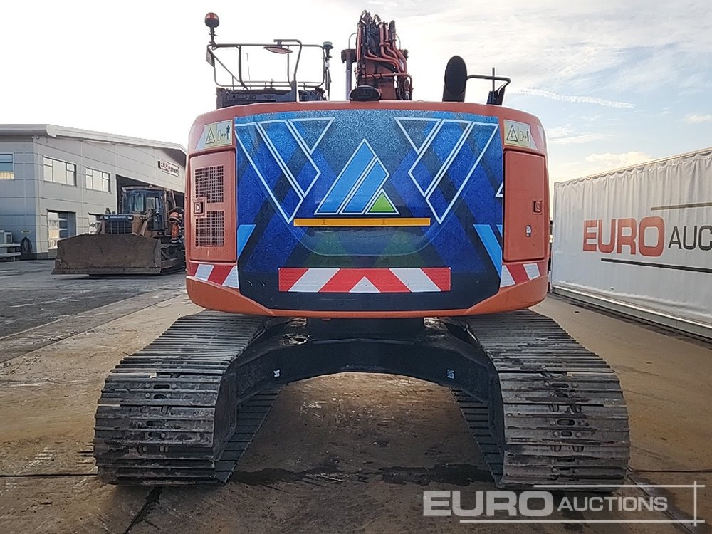 2016 Hitachi ZX225USLC-5B - Excavadora de cadenas: foto 4 2016 Hitachi ZX225USLC-5B - Excavadora de cadenas: foto 4