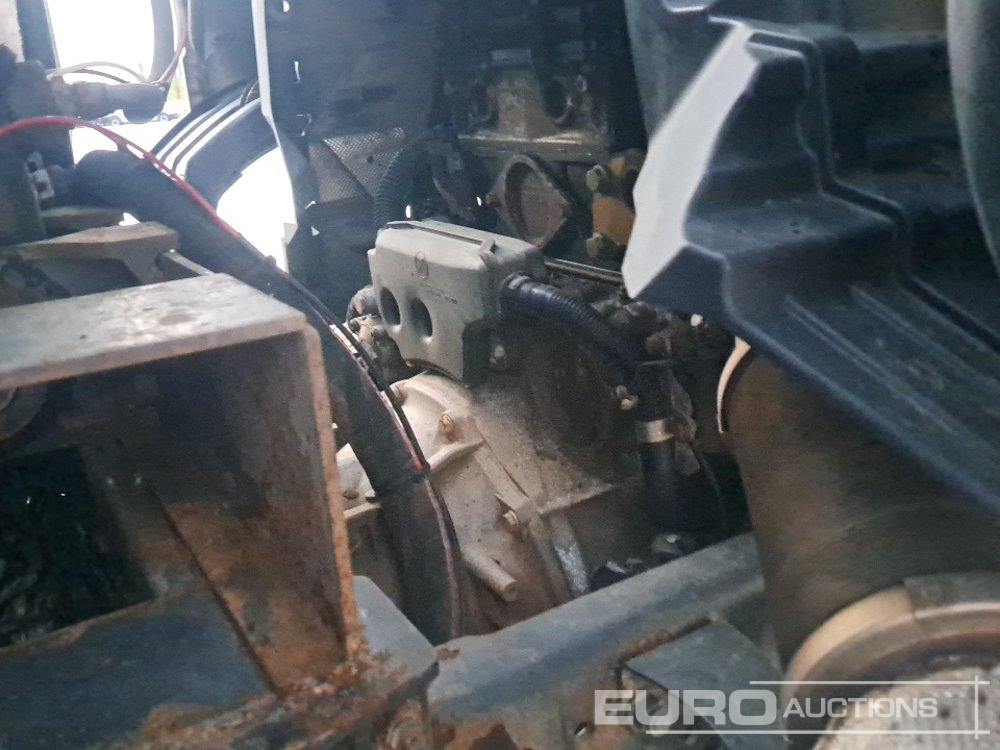 Camión volquete 2016 Mercedes Arocs 3240: foto 29