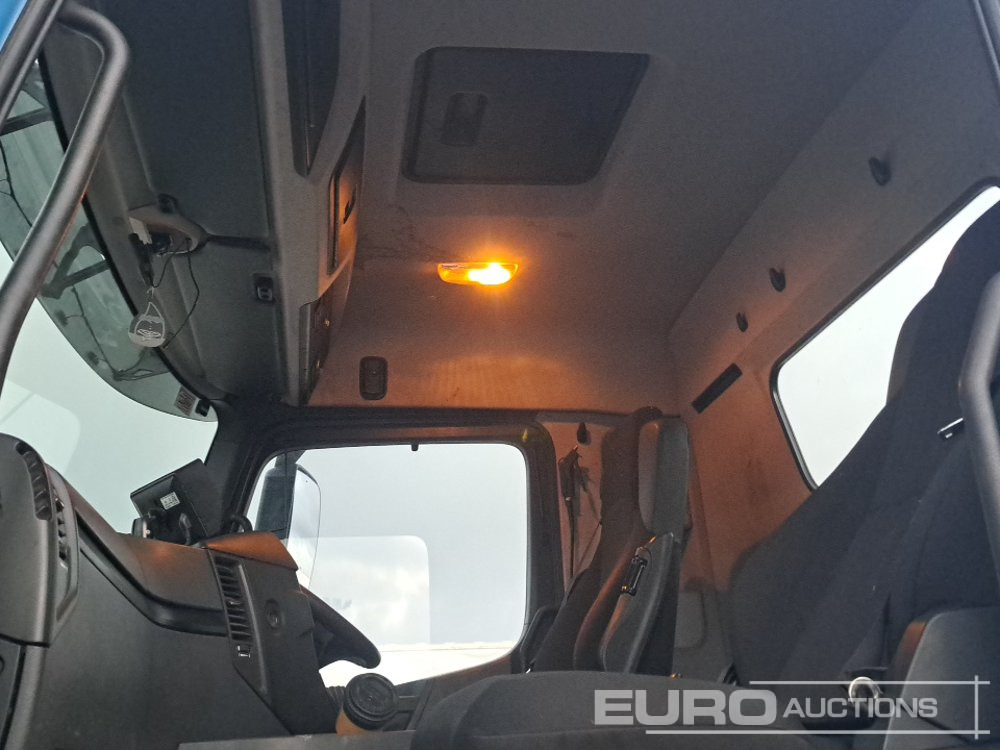 Camión volquete 2016 Mercedes Arocs 3240: foto 35
