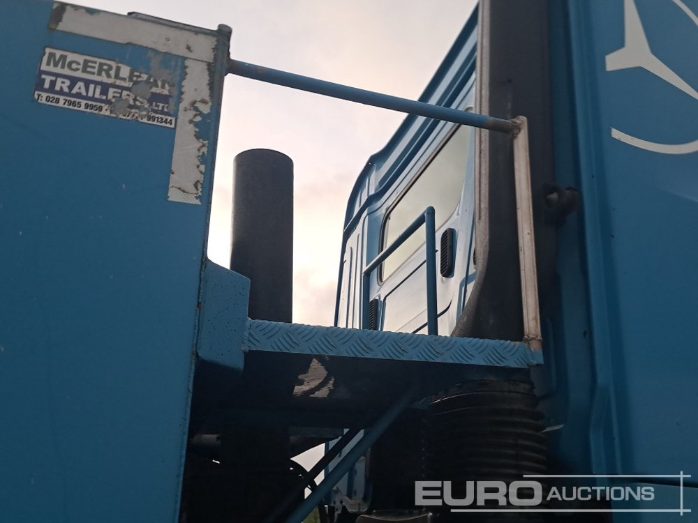 Camión volquete 2016 Mercedes Arocs 3240: foto 31