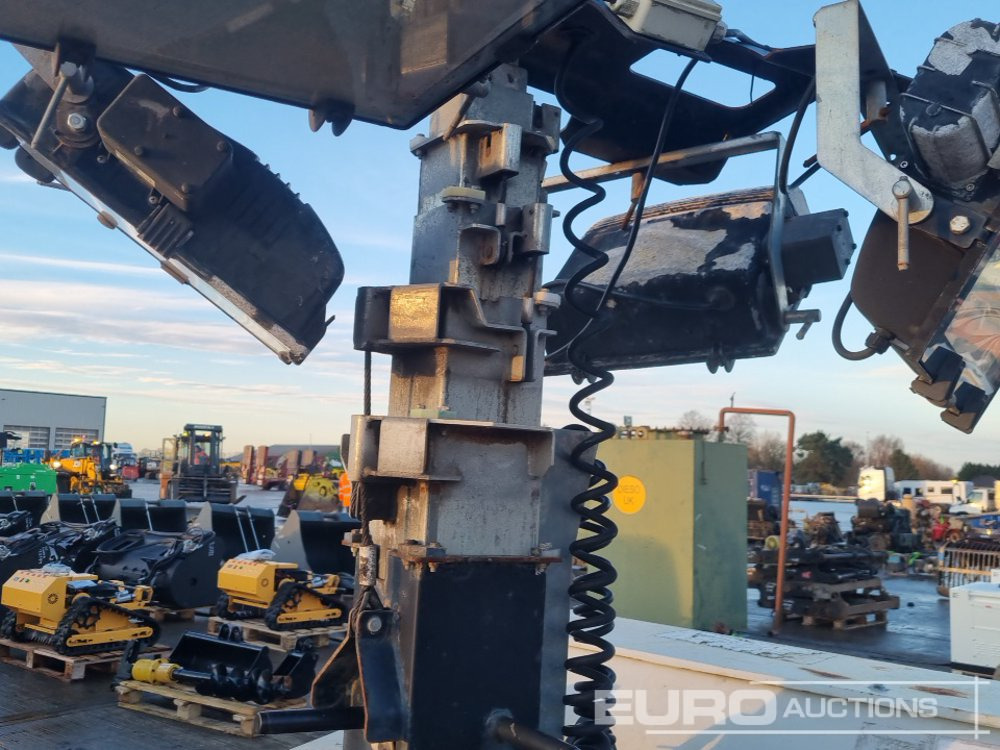 Torre de iluminación 2016 SMC TL-90: foto 20 Torre de iluminación 2016 SMC TL-90: foto 20