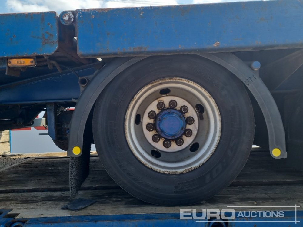 Camión caja abierta para transporte de equipos pesados 2016 Scania R490: foto 47