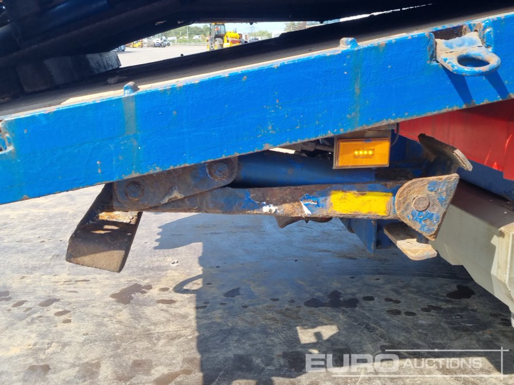 Camión caja abierta para transporte de equipos pesados 2016 Scania R490: foto 30