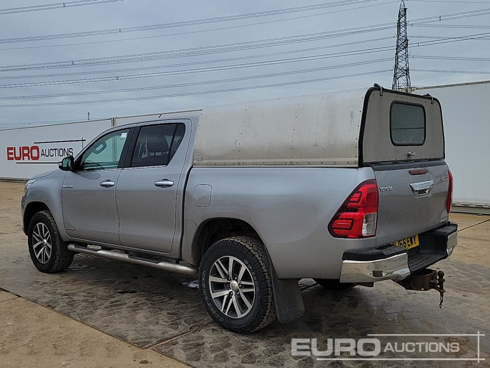 2016 Toyota Hilux Invincible - Pick-up: foto 3 2016 Toyota Hilux Invincible - Pick-up: foto 3