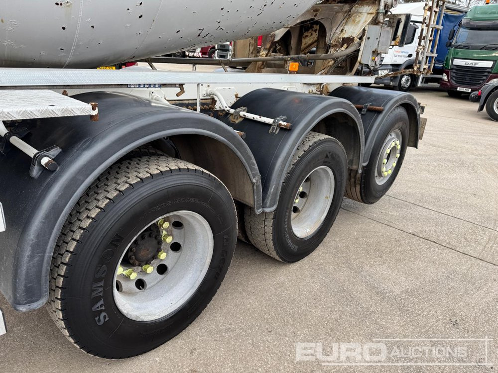 2016 Volvo FM410 - Camión hormigonera: foto 2 2016 Volvo FM410 - Camión hormigonera: foto 2