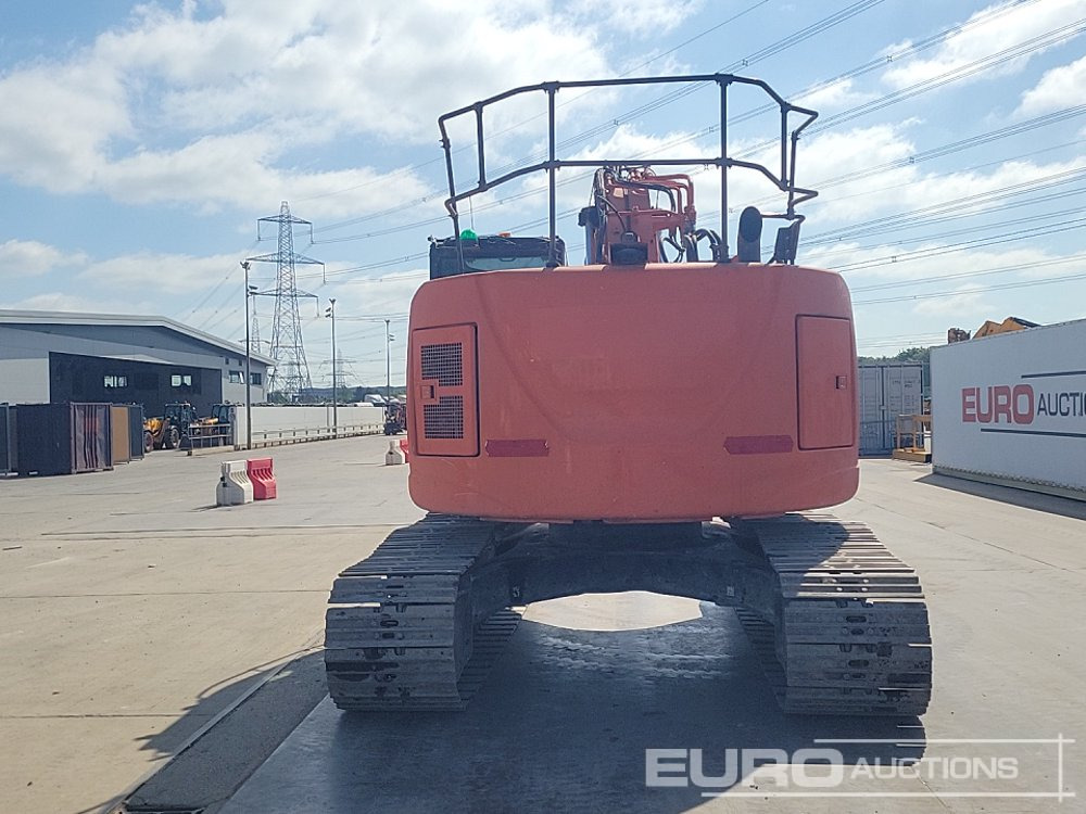 2017 Hitachi ZX225USLC-6 - Excavadora de cadenas: foto 4 2017 Hitachi ZX225USLC-6 - Excavadora de cadenas: foto 4