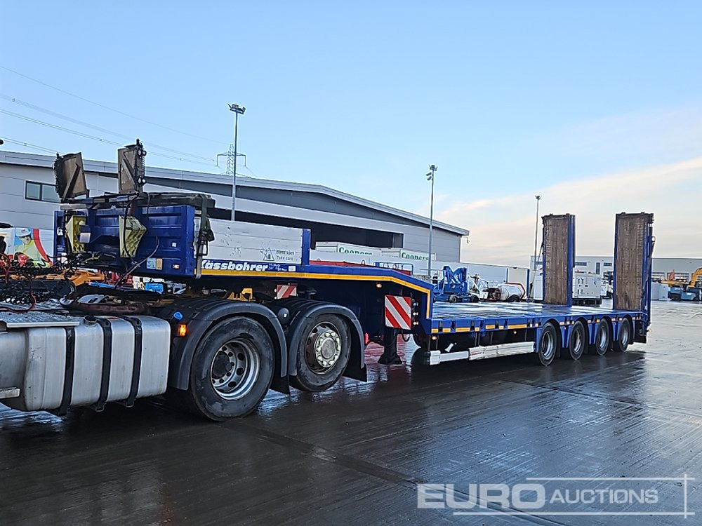 2017 Kassbohrer 4 Axle Extendable Stepframe Low Loader Trailer, 1 Rear Stear Axle, Out Riggers, Hydraulic Fliptoe Ramps - Semirremolque góndola rebajadas: foto 1 2017 Kassbohrer 4 Axle Extendable Stepframe Low Loader Trailer, 1 Rear Stear Axle, Out Riggers, Hydraulic Fliptoe Ramps - Semirremolque góndola rebajadas: foto 1