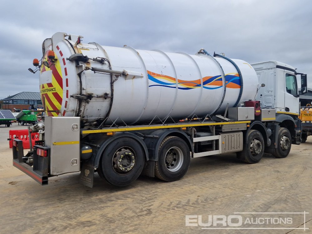 2017 Mercedes Arocs 3240 - Camión cisterna: foto 5 2017 Mercedes Arocs 3240 - Camión cisterna: foto 5