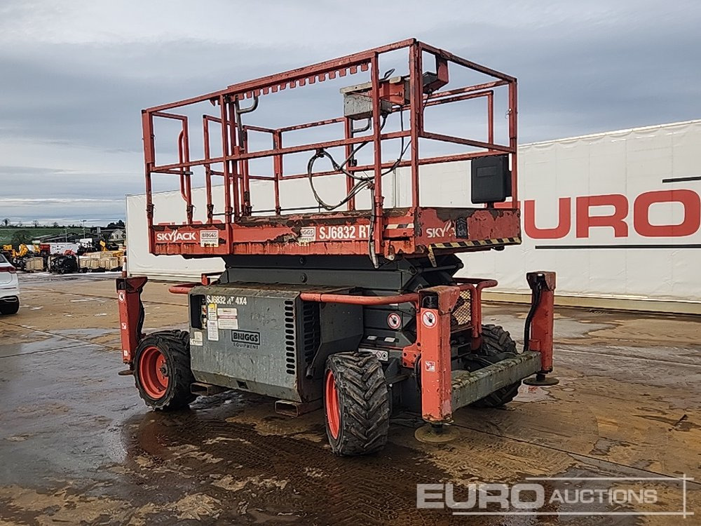 2017 SkyJack SJ6832RT - Plataforma elevadora: foto 3 2017 SkyJack SJ6832RT - Plataforma elevadora: foto 3