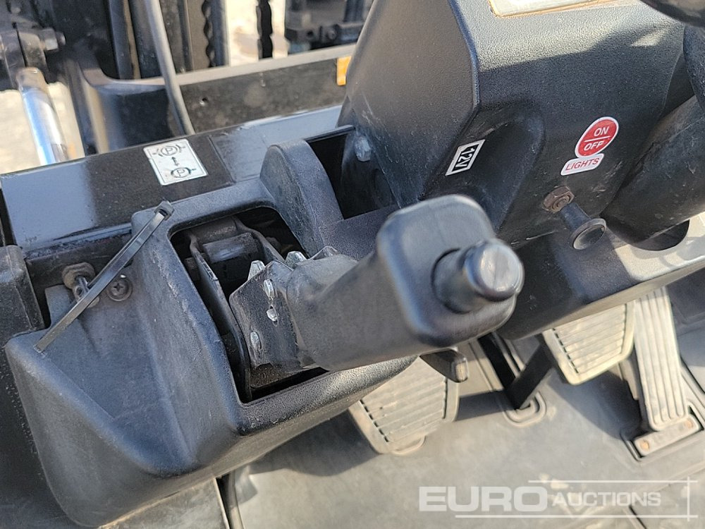 Carretilla elevadora 2017 Yale UT25P: foto 32