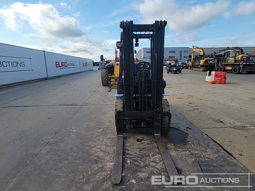 Carretilla elevadora 2017 Yale UT25P: foto 8