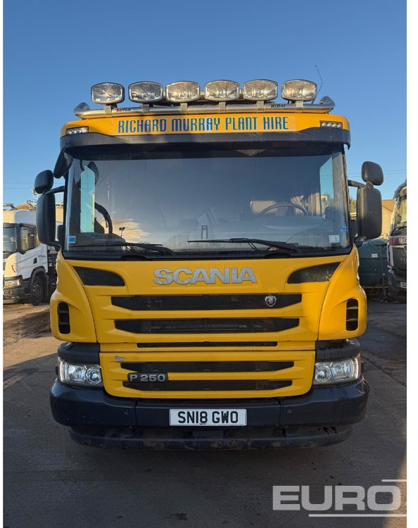 2018 Scania P250 - Barredora vial: foto 2 2018 Scania P250 - Barredora vial: foto 2