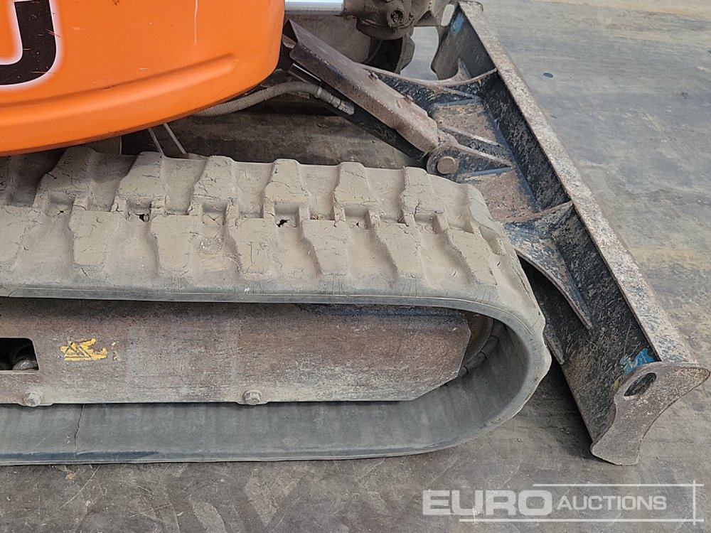 Miniexcavadora 2019 Hitachi ZX26U-5A: foto 16