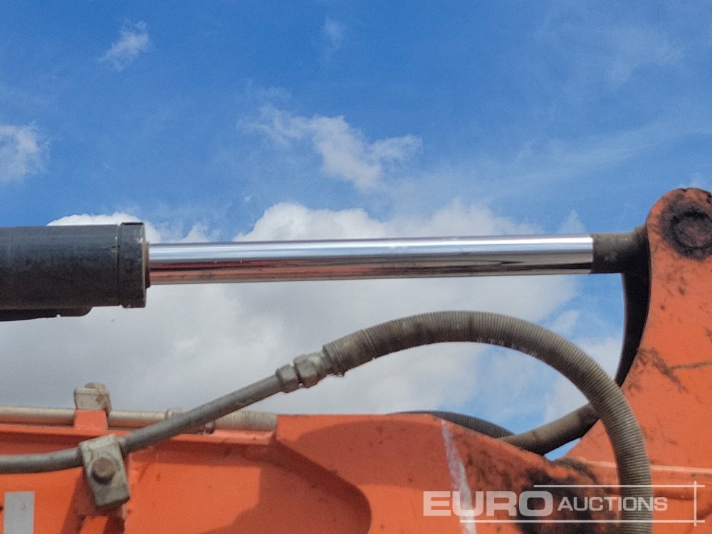 Miniexcavadora 2019 Hitachi ZX26U-5A: foto 27