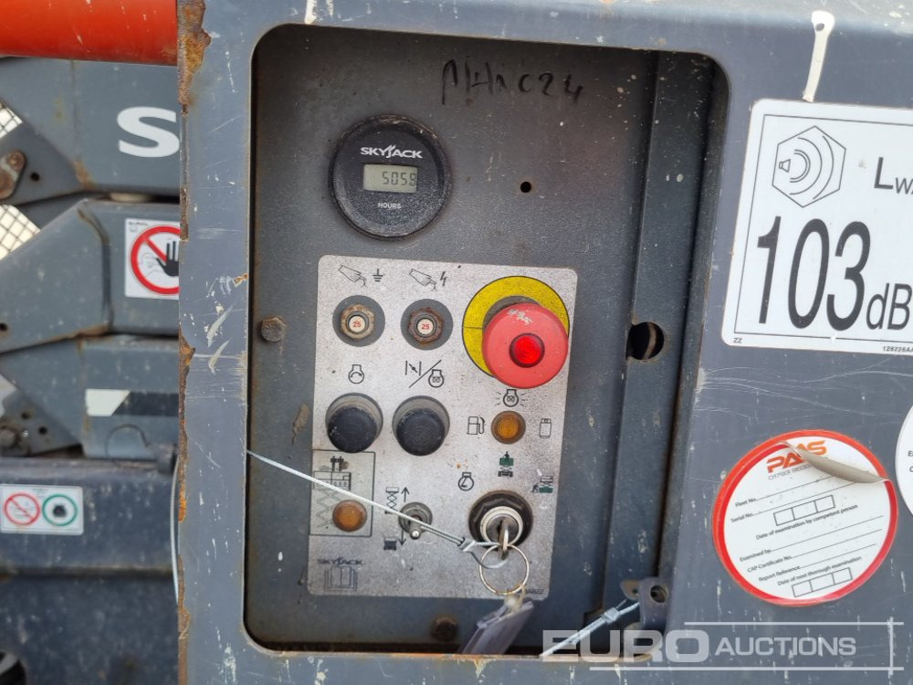 Plataforma elevadora 2020 SkyJack SJ6832 RT: foto 19